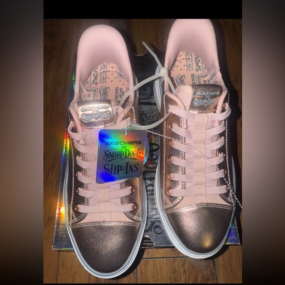 New Skechers x Snoop Dogg Slip-Ins Snoop Velvet Snoop Women's Slip On Size 7.5 - Picture 2 of 15